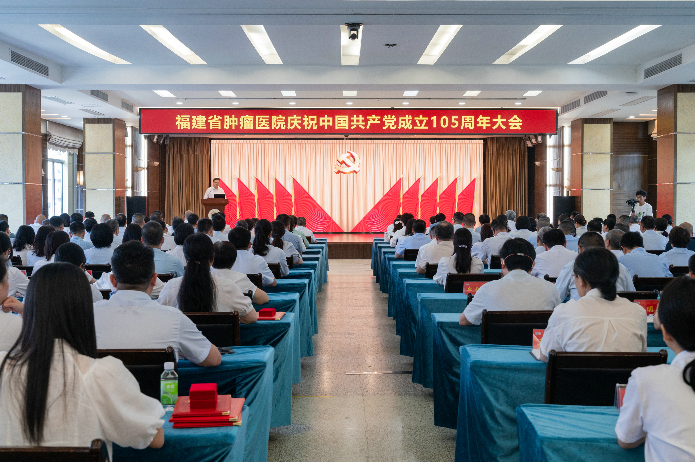 我院举办“七一”活动暨学习教育专题党课